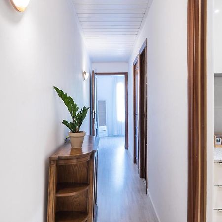 Spacious 3 Bed Apt In The Heart Of Sant Antoni Barcellona Esterno foto