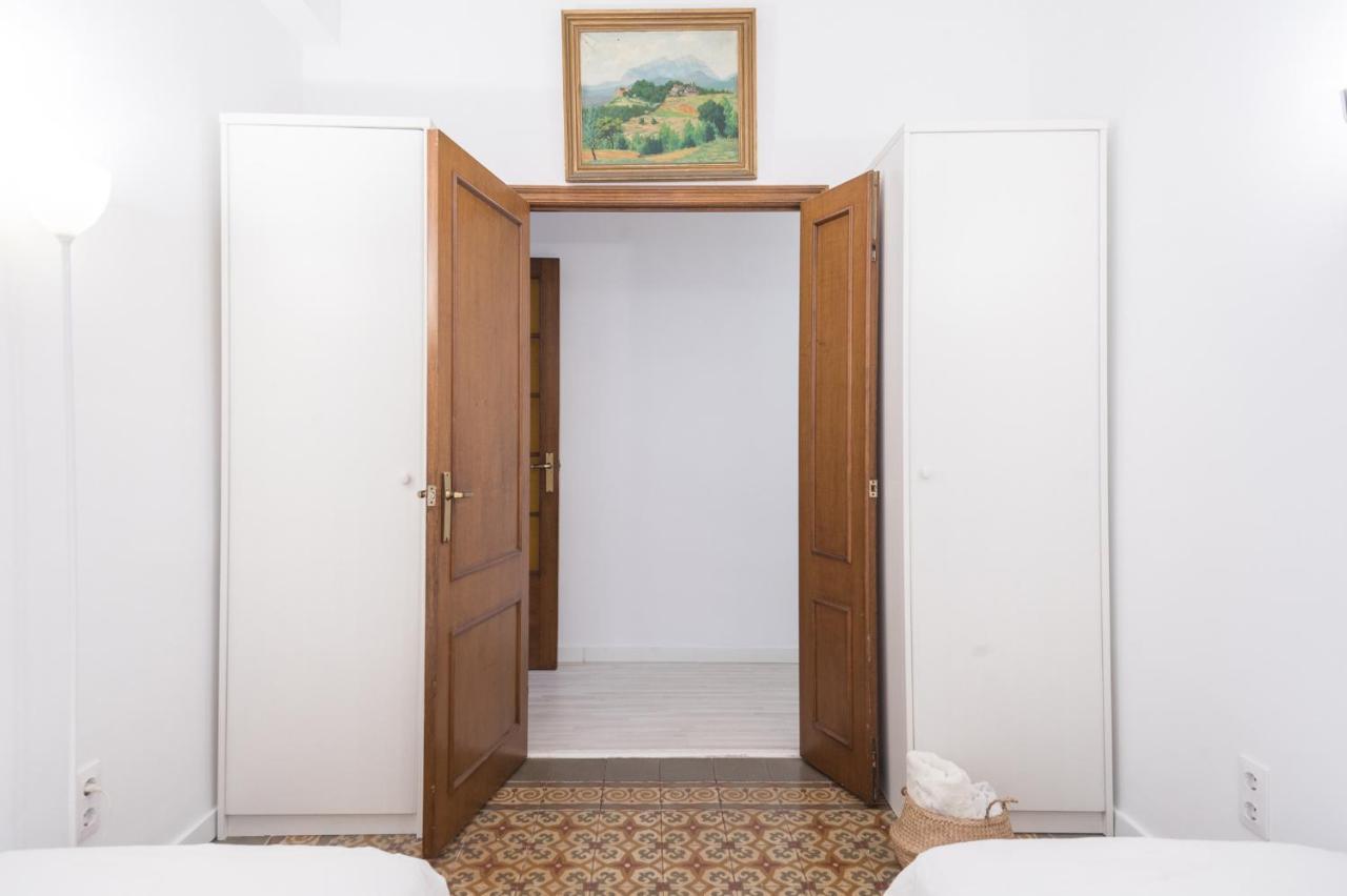 Spacious 3 Bed Apt In The Heart Of Sant Antoni Barcellona Esterno foto