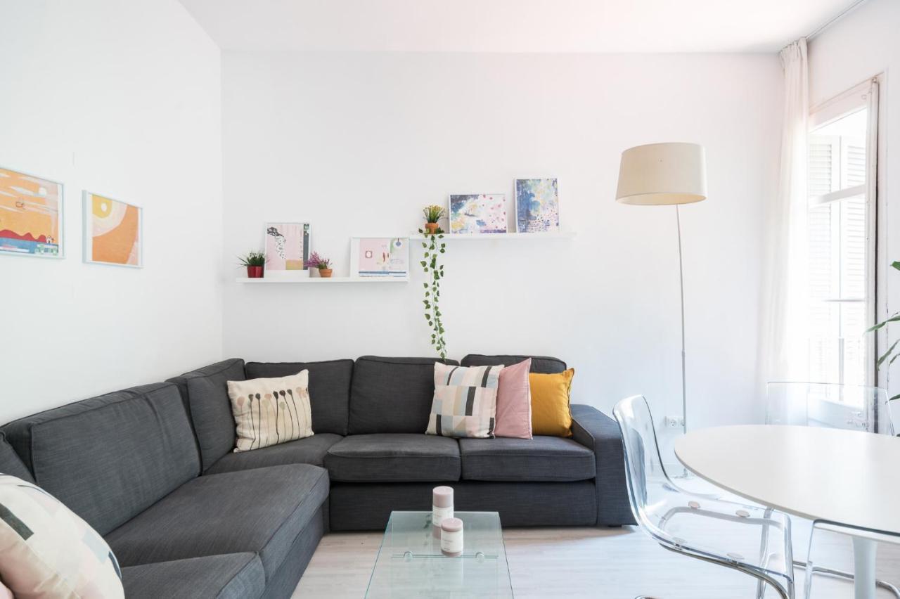Spacious 3 Bed Apt In The Heart Of Sant Antoni Barcellona Esterno foto