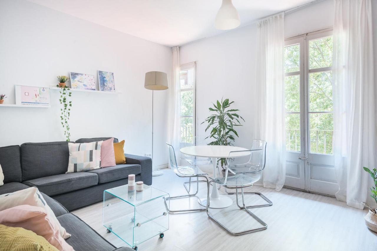 Spacious 3 Bed Apt In The Heart Of Sant Antoni Barcellona Esterno foto
